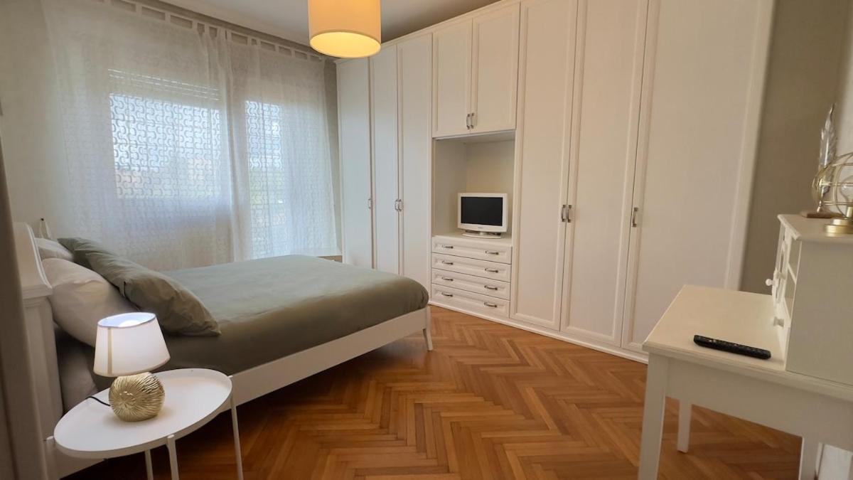 Apartment La Camilla *
